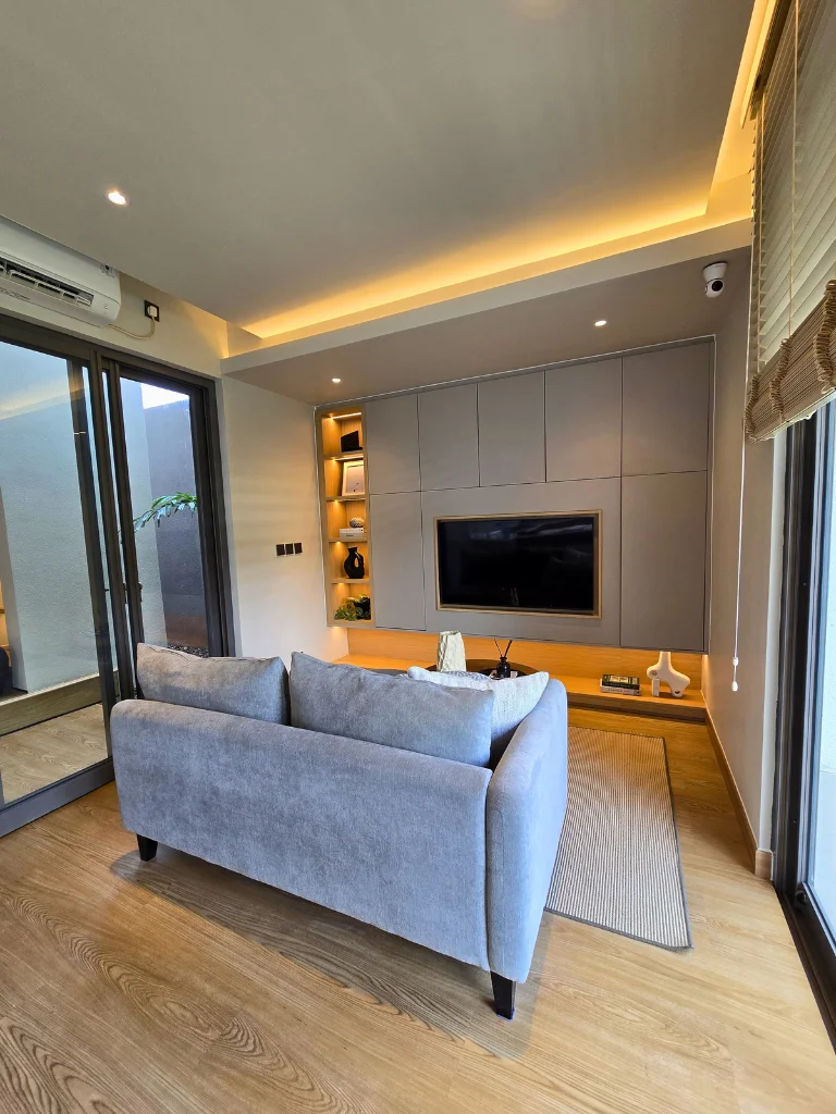 Hoshi (3).8849ea3f29c05b49a40c