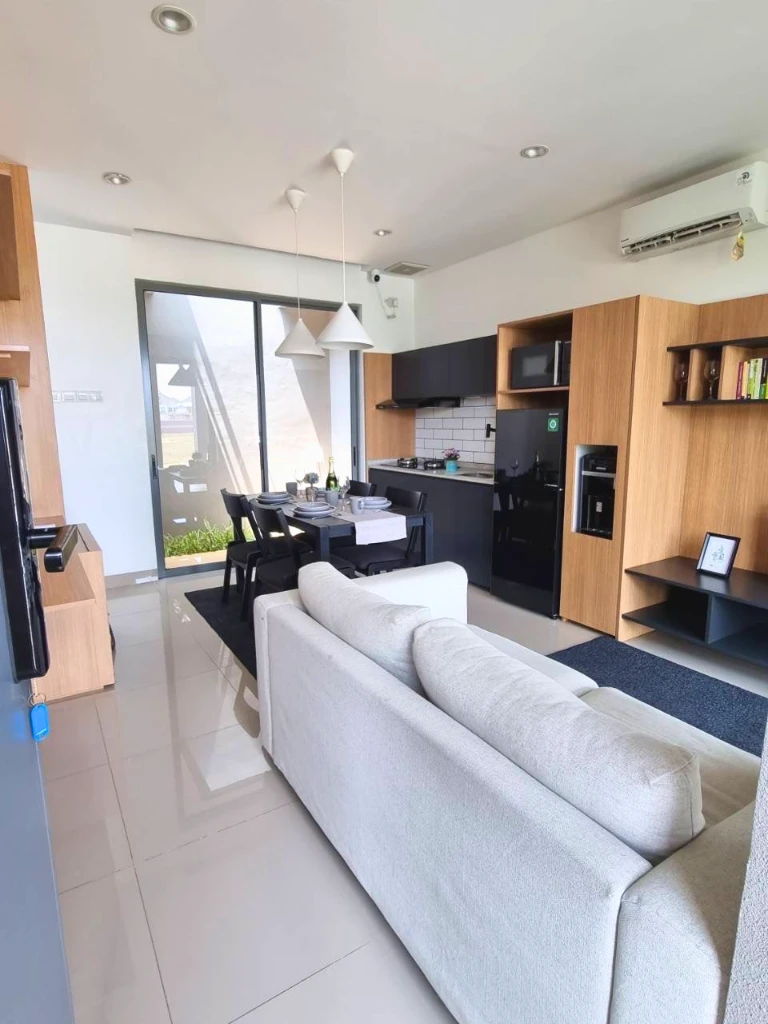 Nishi (3).6321bcde020a76c34ba2